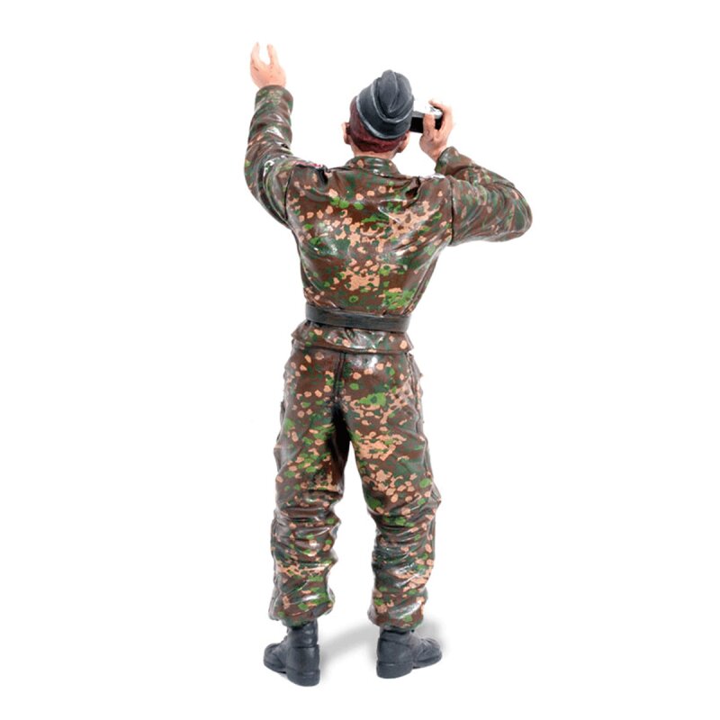 1/16 Figure Tank Loader Standing