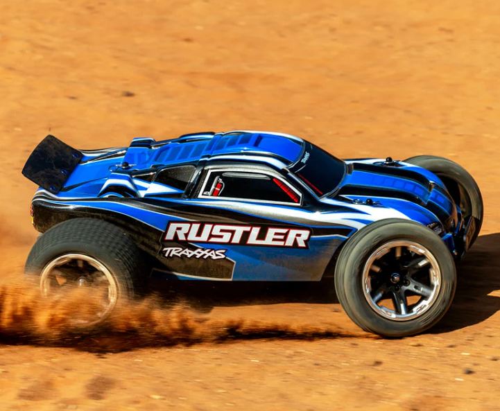 TILBUD - Traxxas Rustler Stadium Truck m. batteri og lader - 50 km/t!