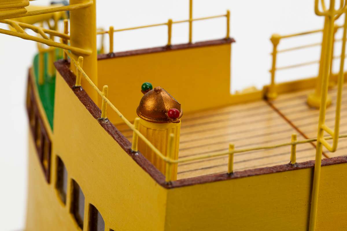 1:75 Elbjørn Icebreaker -Wooden hull