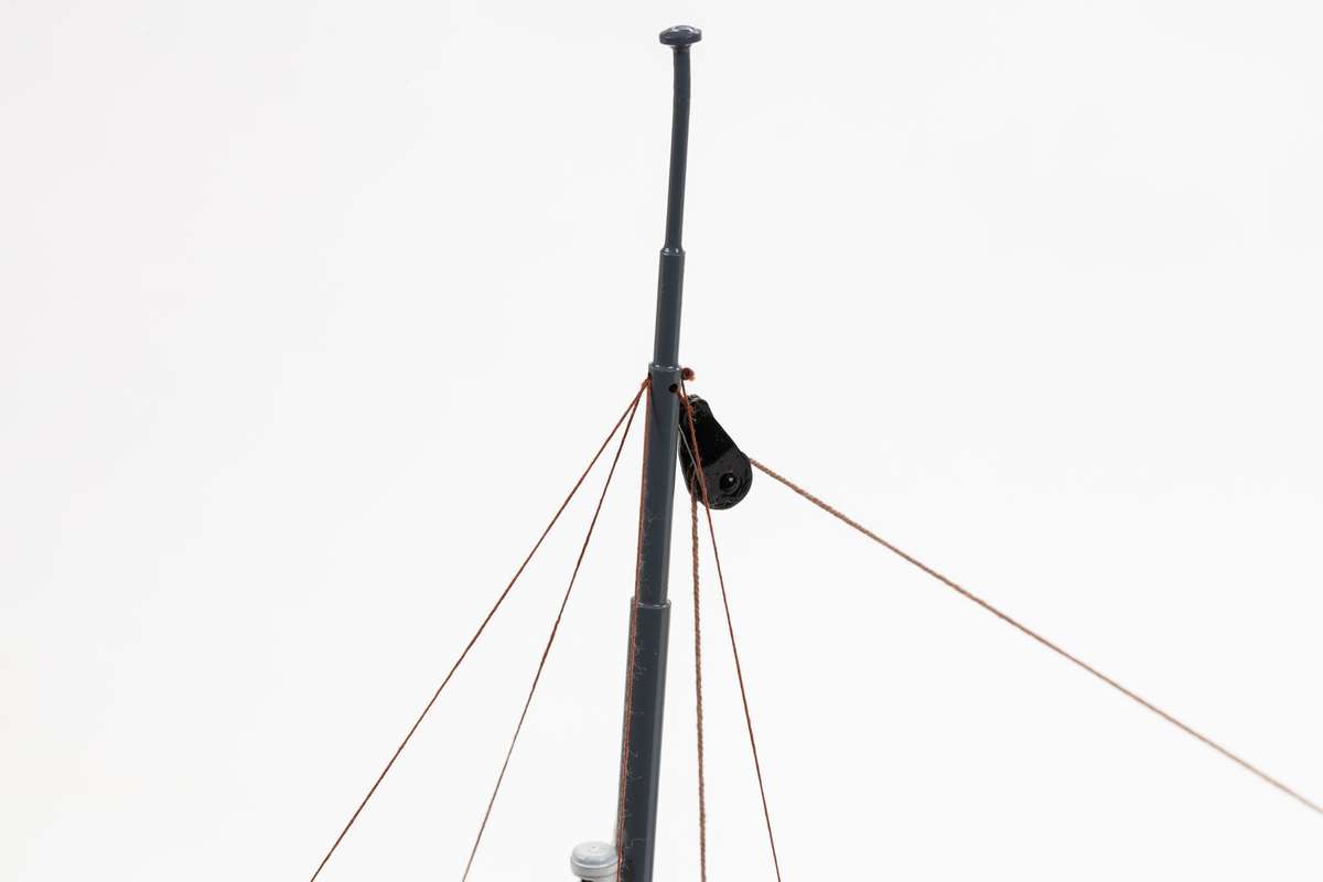 1:50 Mercantic - Wooden hull -Photo manual