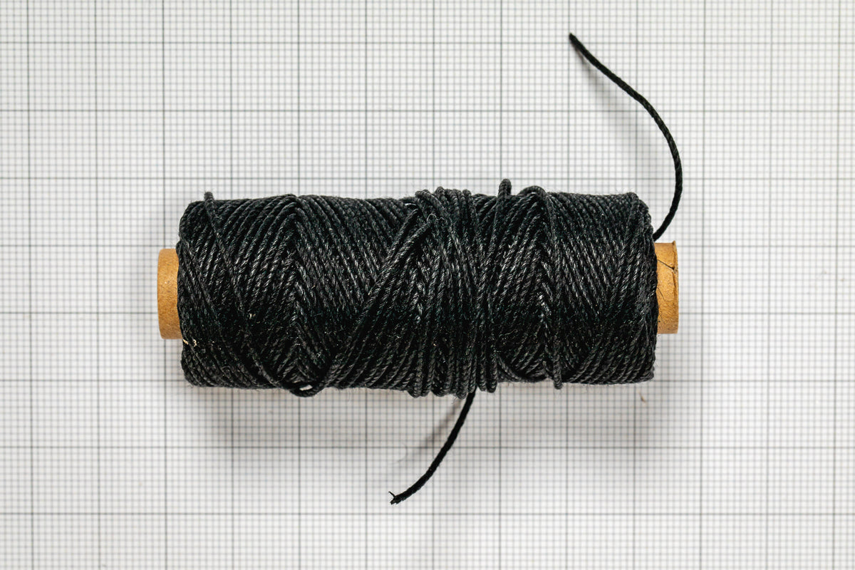 RIGGING THREAD 0,8 MM X 30 M - BLACK