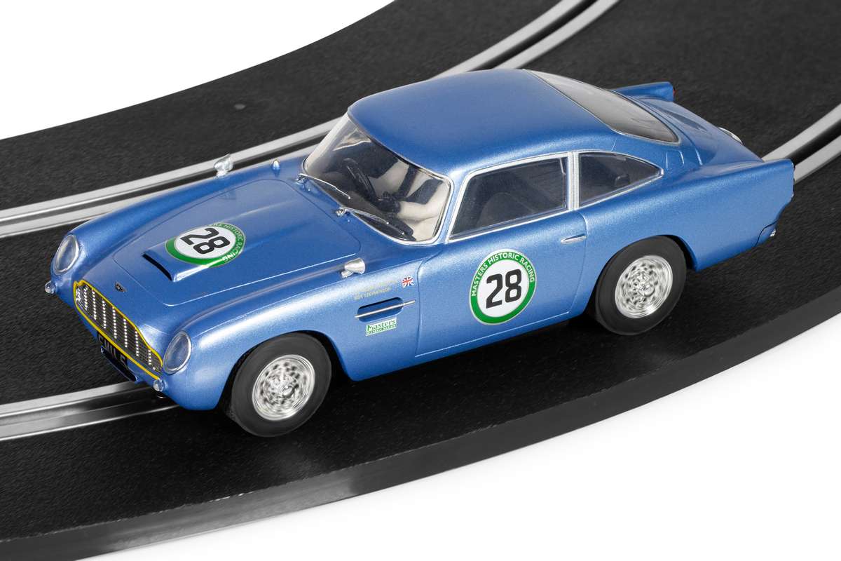 Aston Martin DB5, blue/yellow, Historic GT Racing