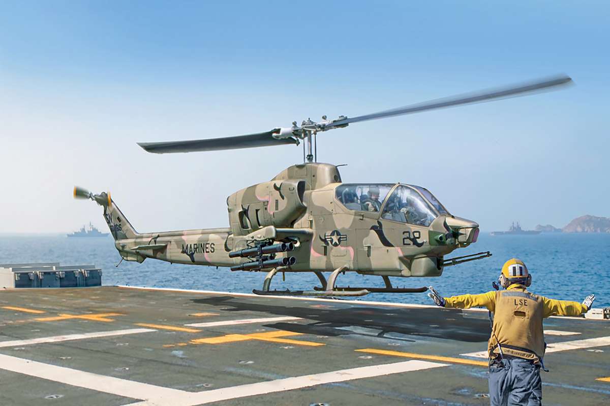 1:48 AH-1T Sea Cobra