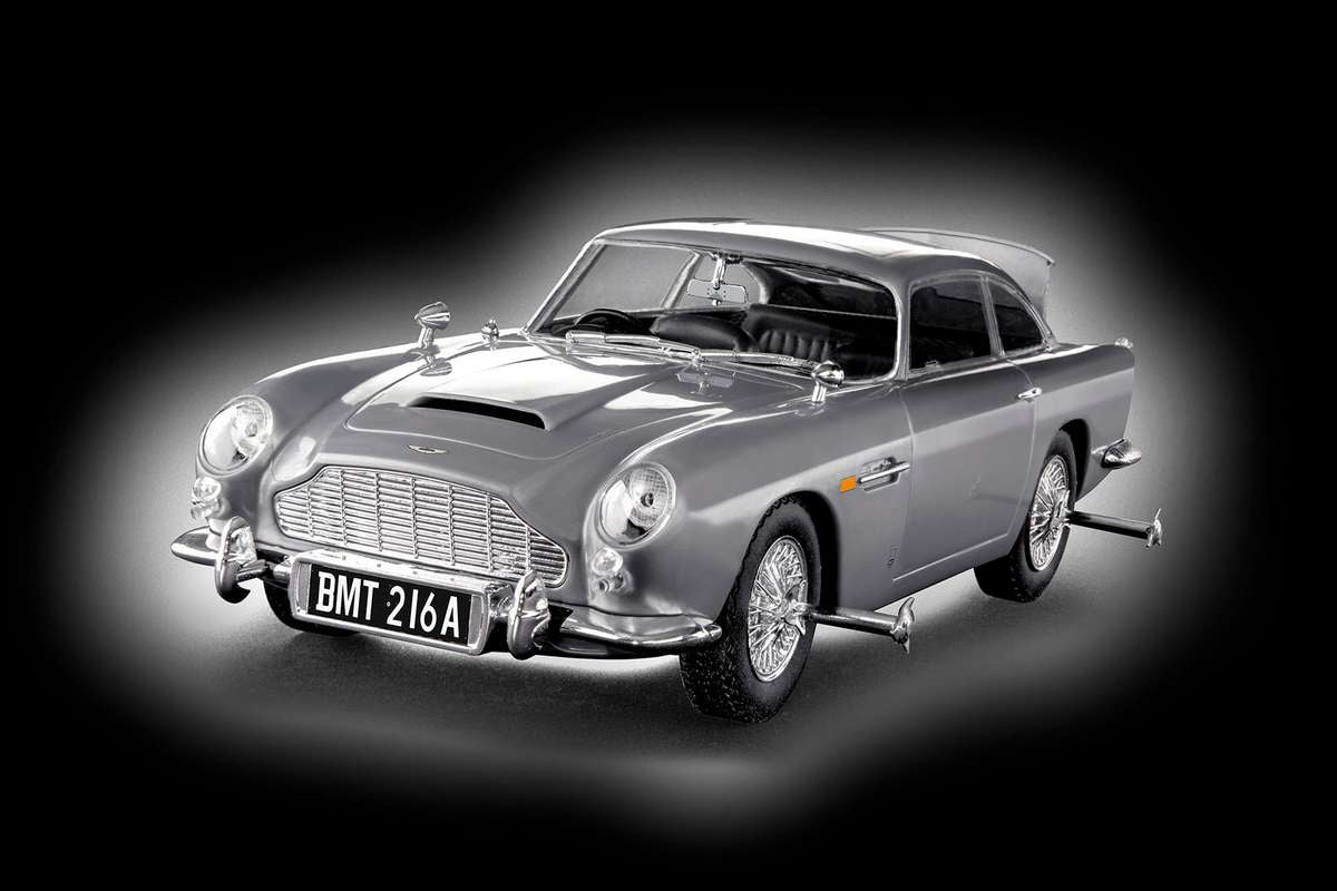 James Bond Aston Martin DB5 1:24 click system