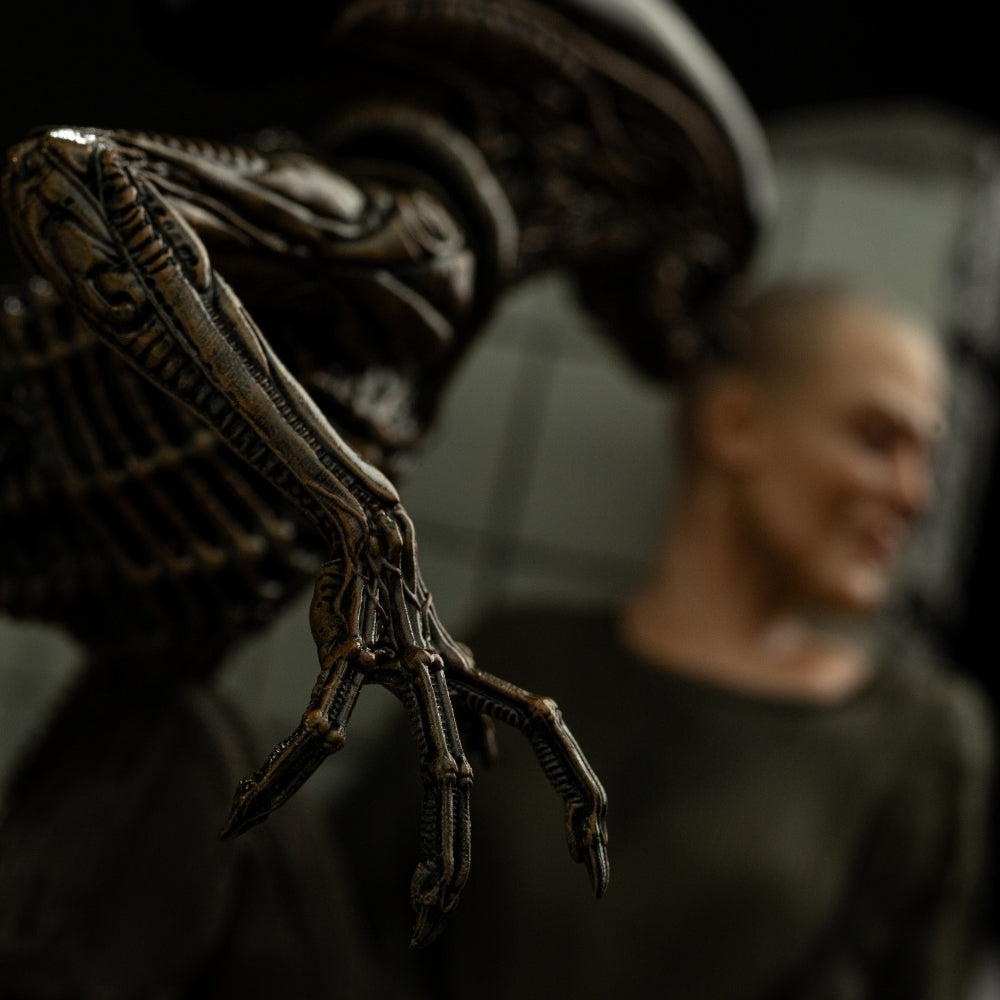 Iron Studios Alien 3 - Ellen Ripley And Dog Alien Art Scale 1/10