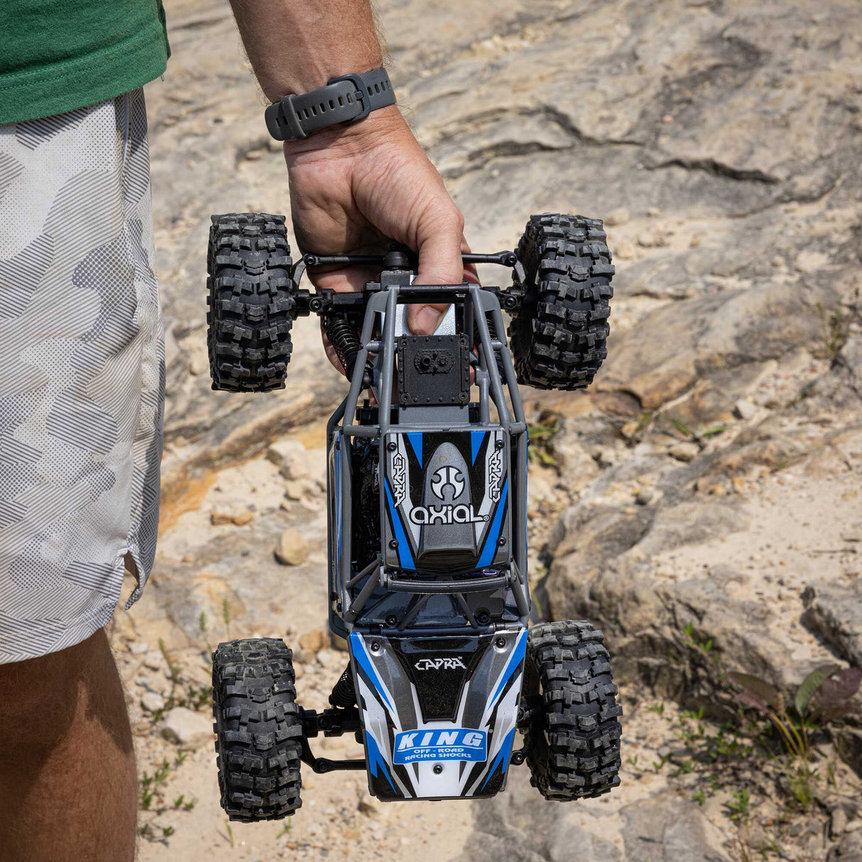 1/10 SCX10 III Coyote 4X4 RTR Brushed Rock Crawler, Blue