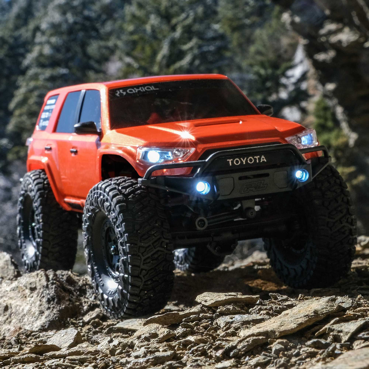 1/10 SCX10 III Coyote 4X4 RTR Brushed Rock Crawler, Blue