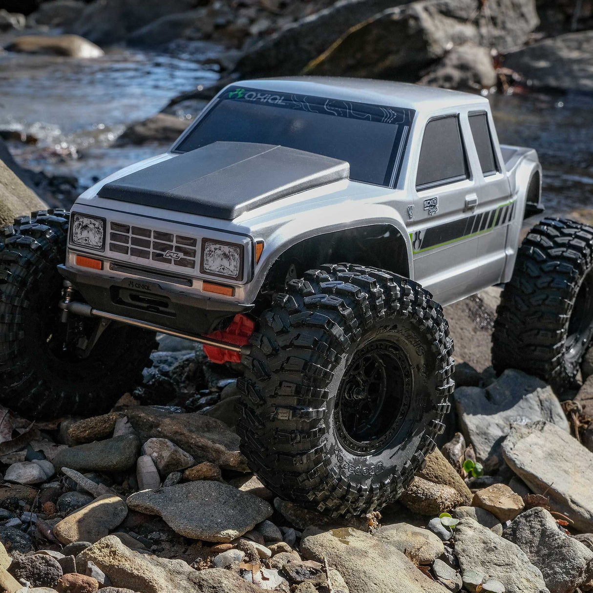 1/10 SCX10 III Coyote 4X4 RTR Brushed Rock Crawler, Blue
