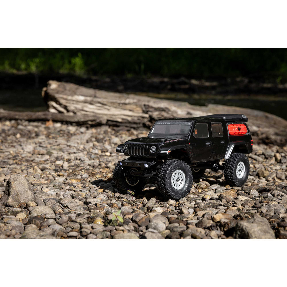 1/24 SCX24 Jeep JT Gladiator 4X4 RTR Brushed Rock Crawler (Battery & Charger Included), Black