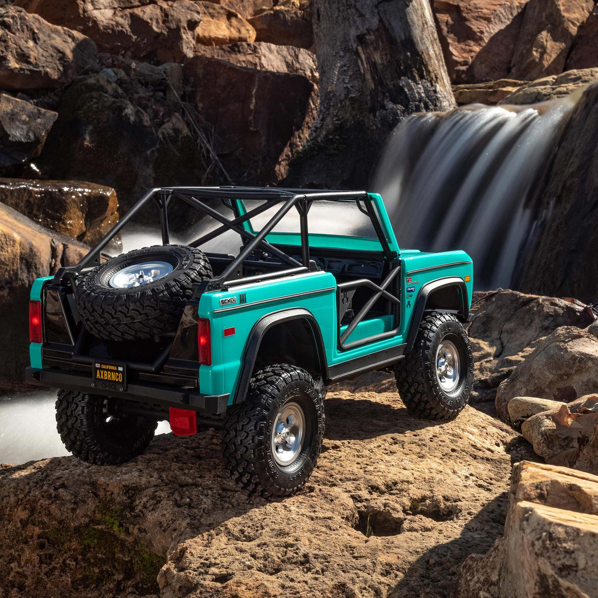 SCX10 III Early Ford Bronco 1/10th 4wd RTR (Teal)