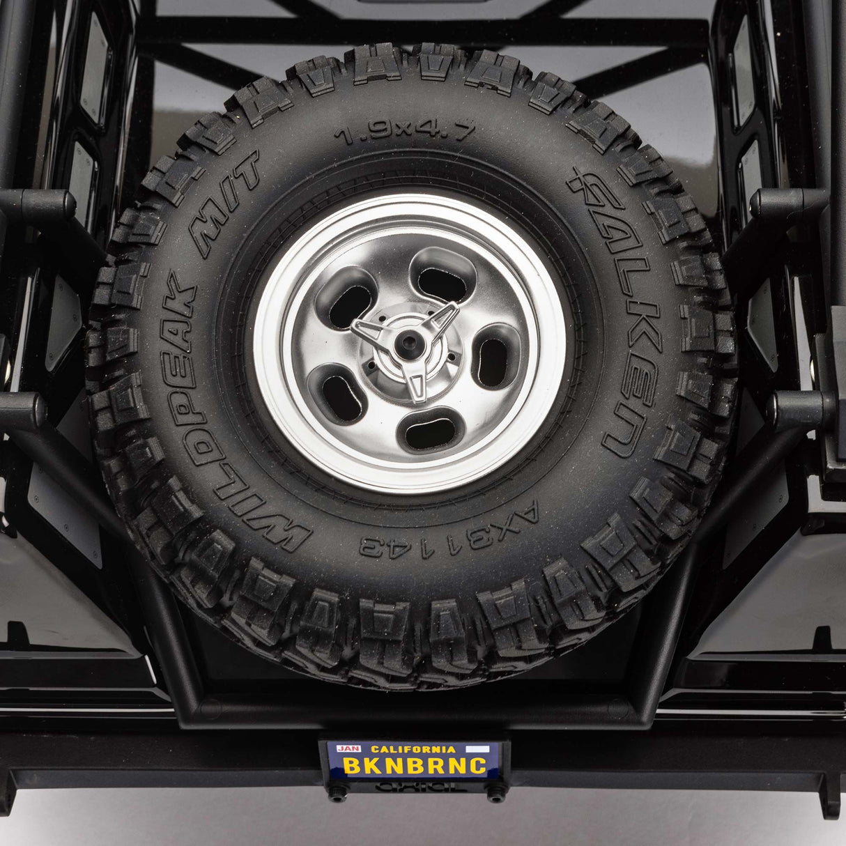 SCX10 III Early Ford Bronco 1/10th 4wd RTR (White)