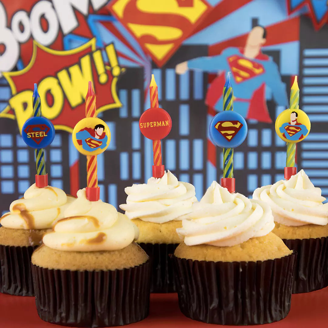 Set of 10 Birthday style Candles Superman logo - DC Comics