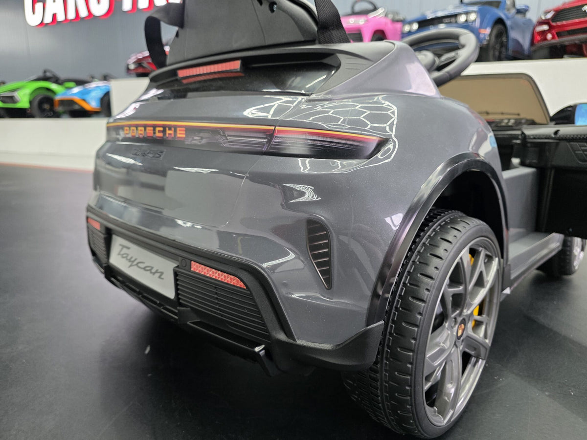 Porsche Taycan 12V elbil för barn – 1 person, grå