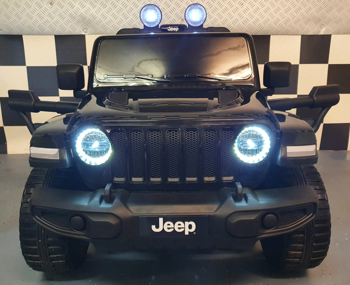 Jeep Wrangler 4x4 12V elbil för barn med fjärrkontroll – svart