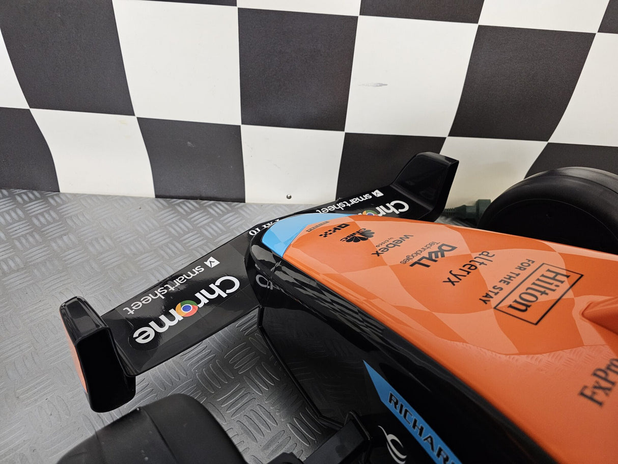 McLaren Formel 1 12V elbil för barn