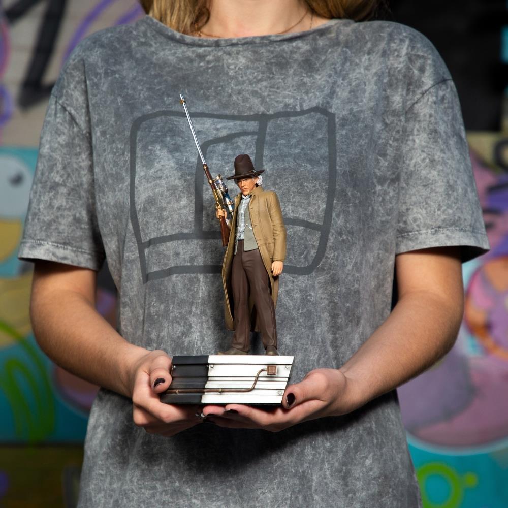 Iron Studios BACK TO THE FUTURE III - Doc Brown Statue 1/10