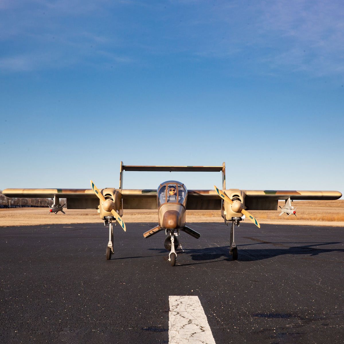 OV-10 Bronco 30cc ARF w/ Landing Gear Set