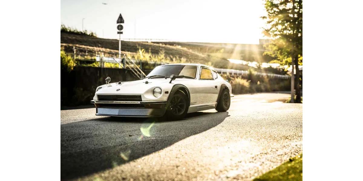 KYOSHO K.34427T1B - Kyosho Fazer MK2 Datsun 240Z 1971 Tuned Ver. White 1:10 Readyset