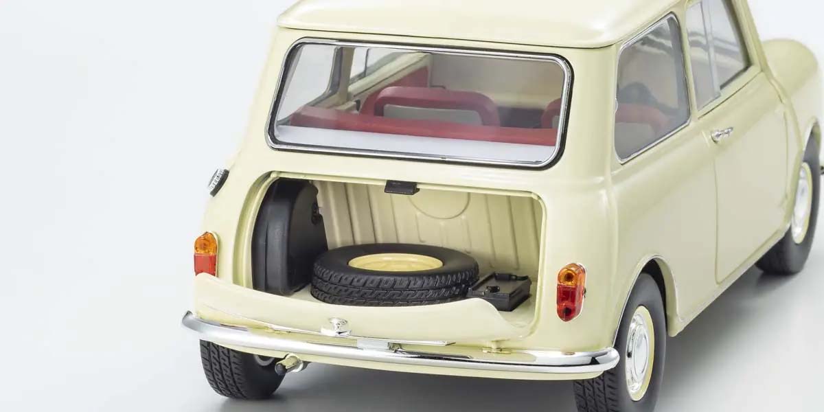 KYOSHO DIE CAST KS08964W - Kyosho 1:18 Morris Mini Minor Old English White