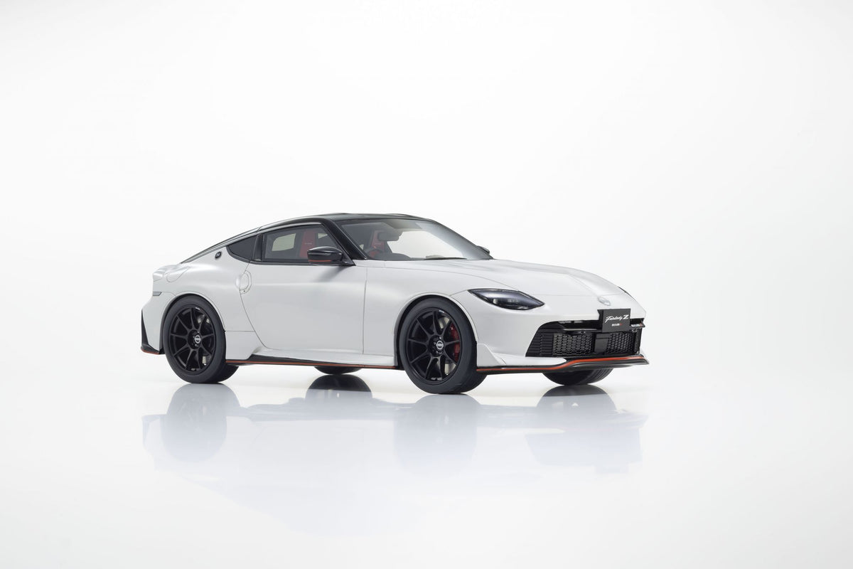 KYOSHO DIE CAST KSR18062W - Kyosho 1:18 Resin Samurai Collection Nissan Fairlady Z 2024 White