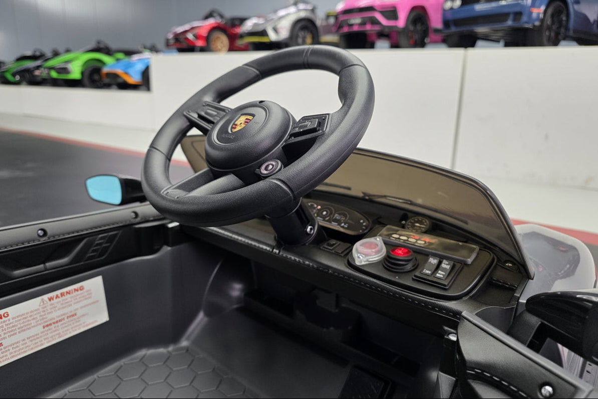 Porsche Taycan 12V elbil för barn – 1 person, grå