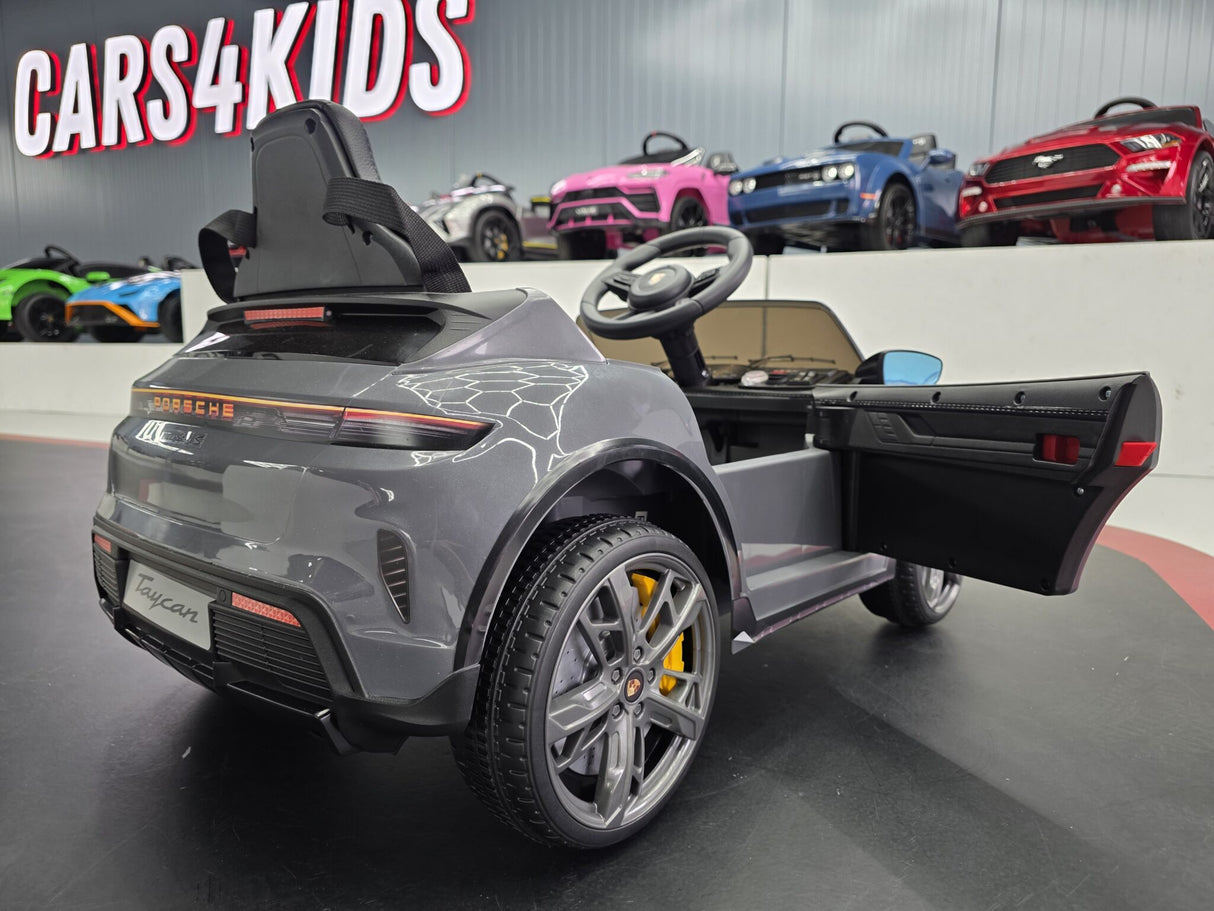 Porsche Taycan 12V elbil för barn – 1 person, grå