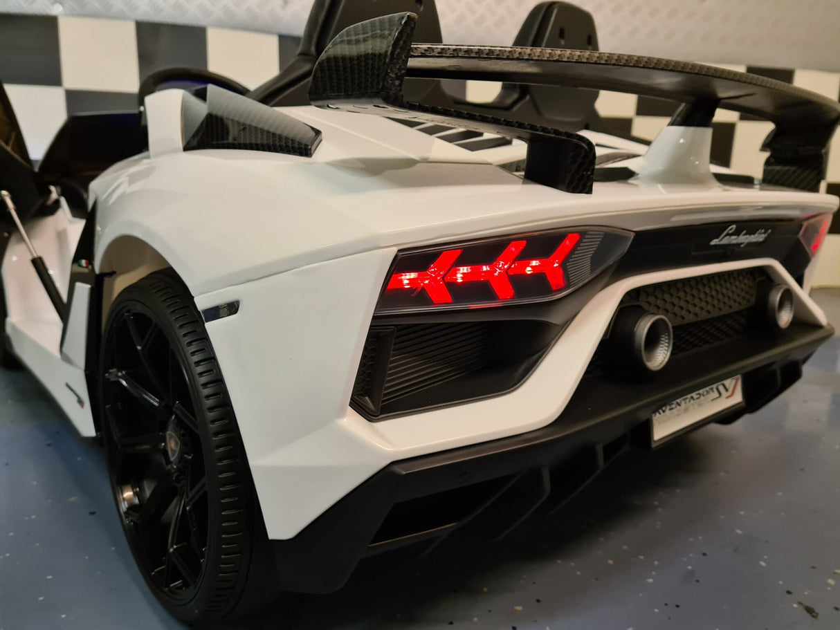 Lamborghini Aventador 24V drift elbil för barn – 2 personer, vit