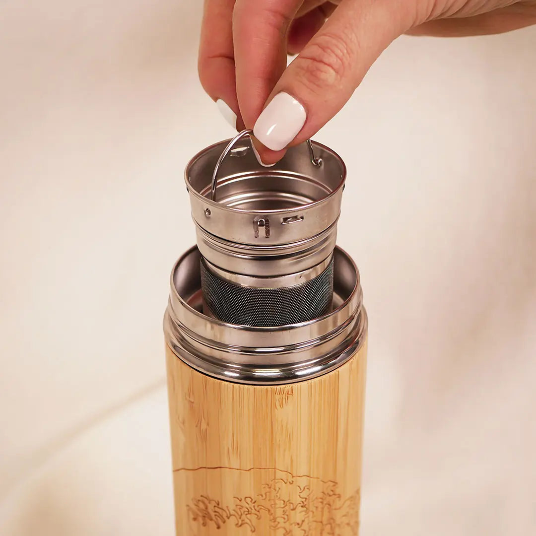 Bamboo tea bottle 400 ml - The great wave of Kanagawa