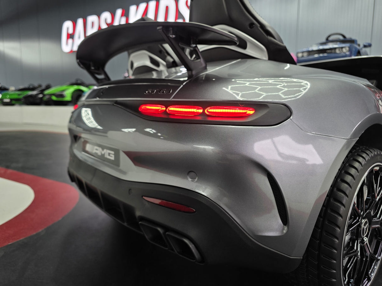 Børnebil Mercedes GT63 2-personers 24 volt metallic grå