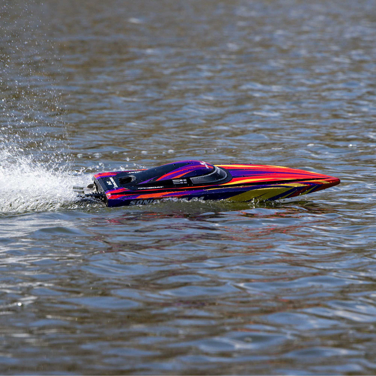 Sonicwake 24" Self-Righting Brushless Deep-V RTR (Battery & Charger Included)