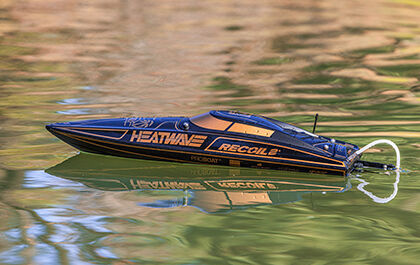 Heatwave Recoil 2 V2 26 Self-Righting, Brushless: RTR