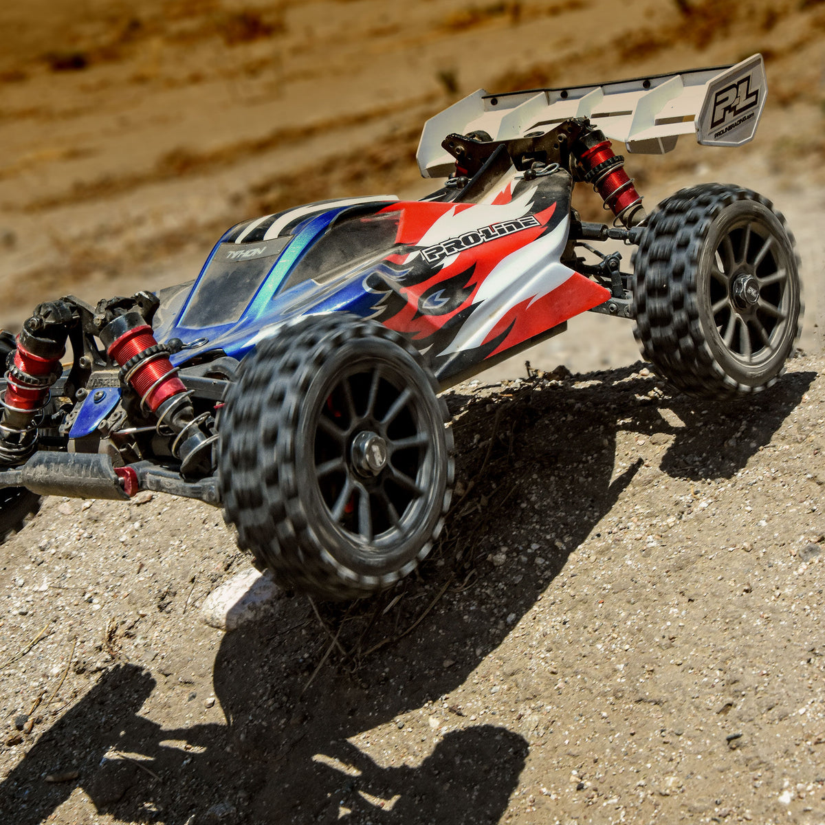 Badlands MX M2 1/8 MTD Mach 10 Black Wheels F/R