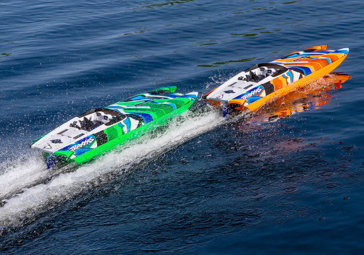 Traxxas 57046-4 DCB M41 Catamaran BL TQi TSM