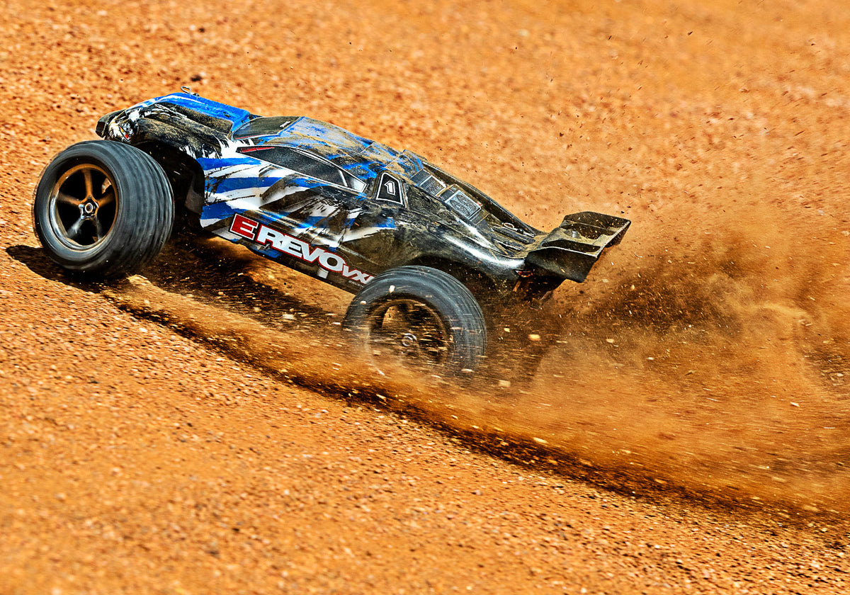 Traxxas 71076-8 E-Revo 1/16 VXL 4WD RTR TQi TSM - USB with Batt/Charger
