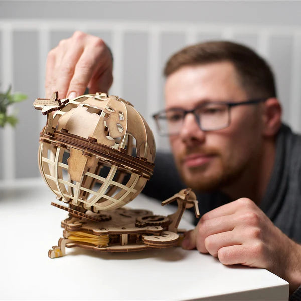 Ugears Globus