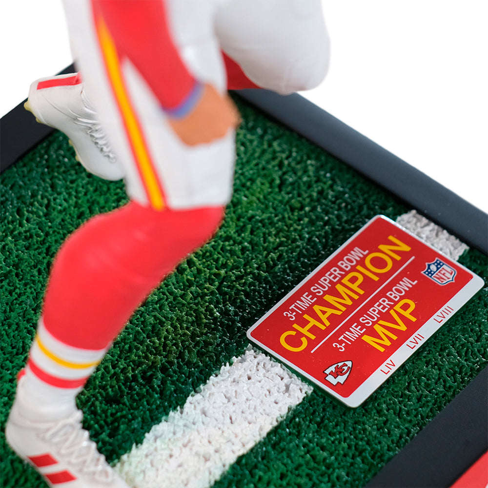 NFL Patrick Mahomes (Kansas City Chiefs) 1:6th Scale Limited Edition Resin Statue McFarlane Toys