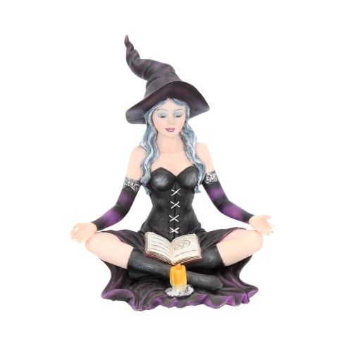 Aradia The Witch And Her Grimoire 14cm