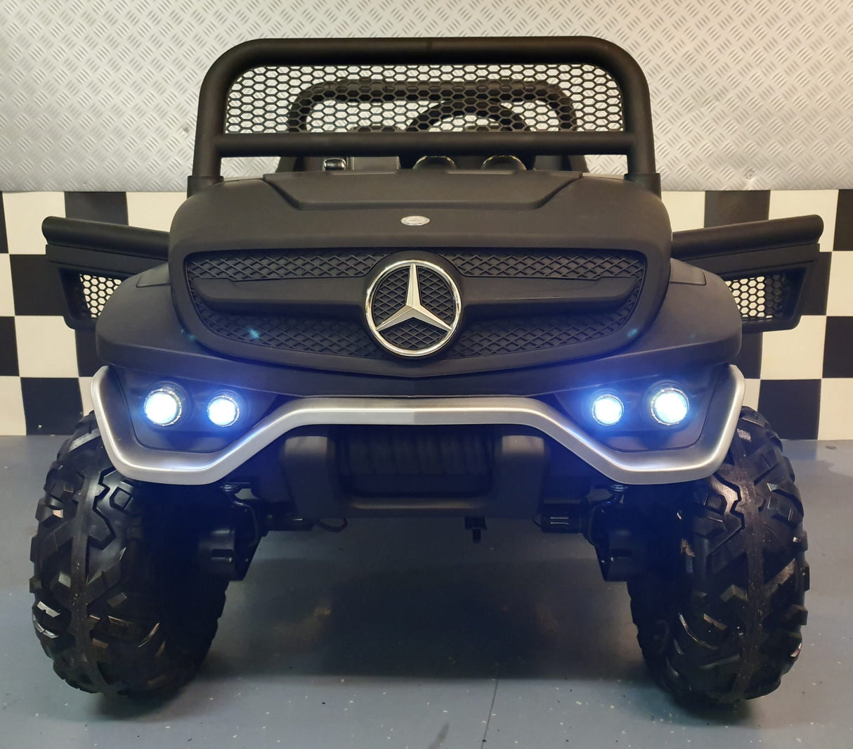 Mercedes-Benz Unimog 4x4 12V elbil för barn – 2 personer, matt svart