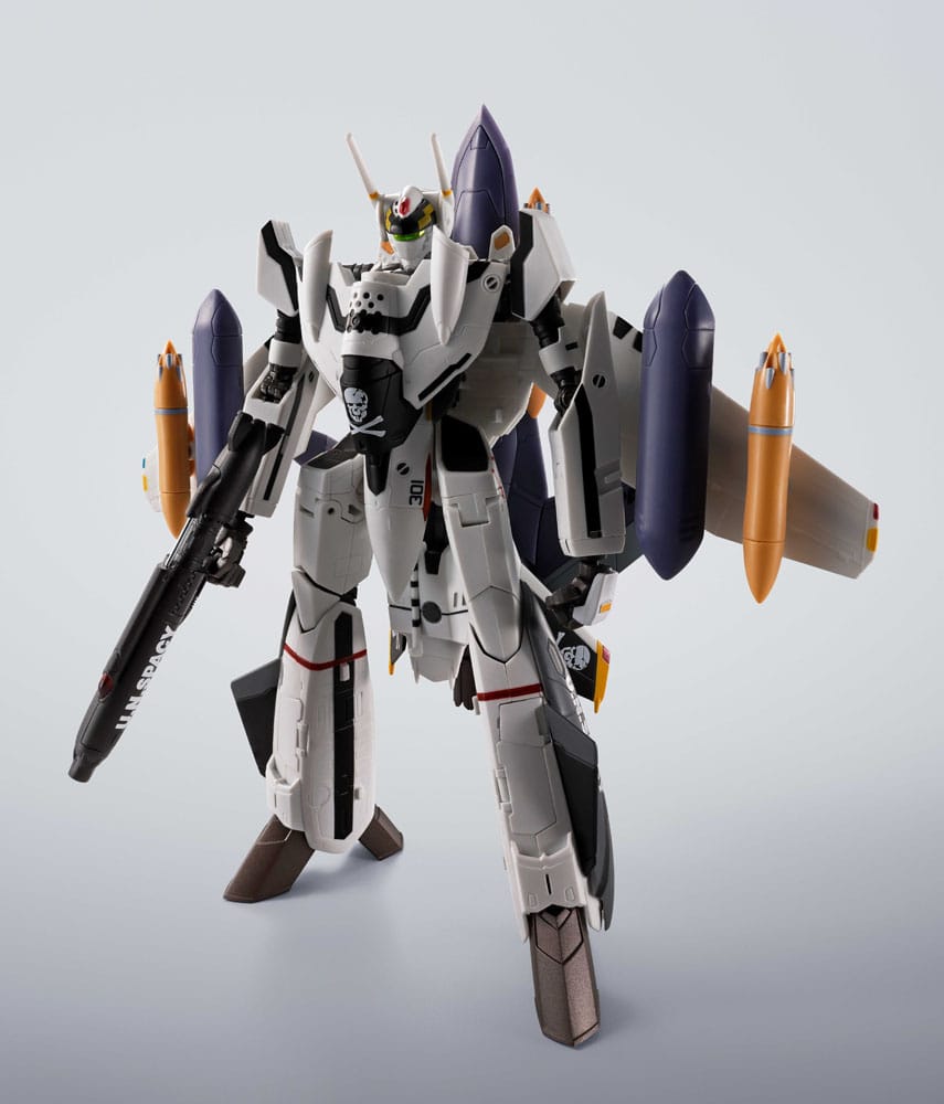 Macross 7 Hi-Metal R Action Figure VF-0S Phoenix (Roy Focker Use) & QF-2200D-B Ghost Set 14 cm