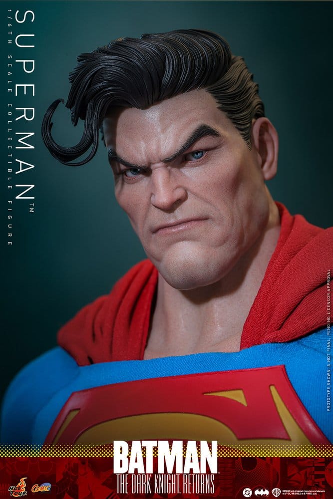 Batman: The Dark Knight Returns Comic Masterpiece Action Figure 1/6 Superman 34 cm