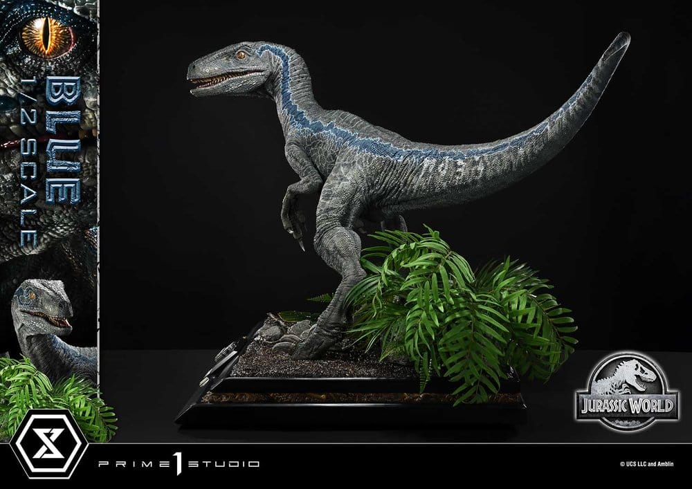 Jurassic World: Fallen Kingdom (Film) Legacy Museum Collection Statue 1/2 Blue 88 cm