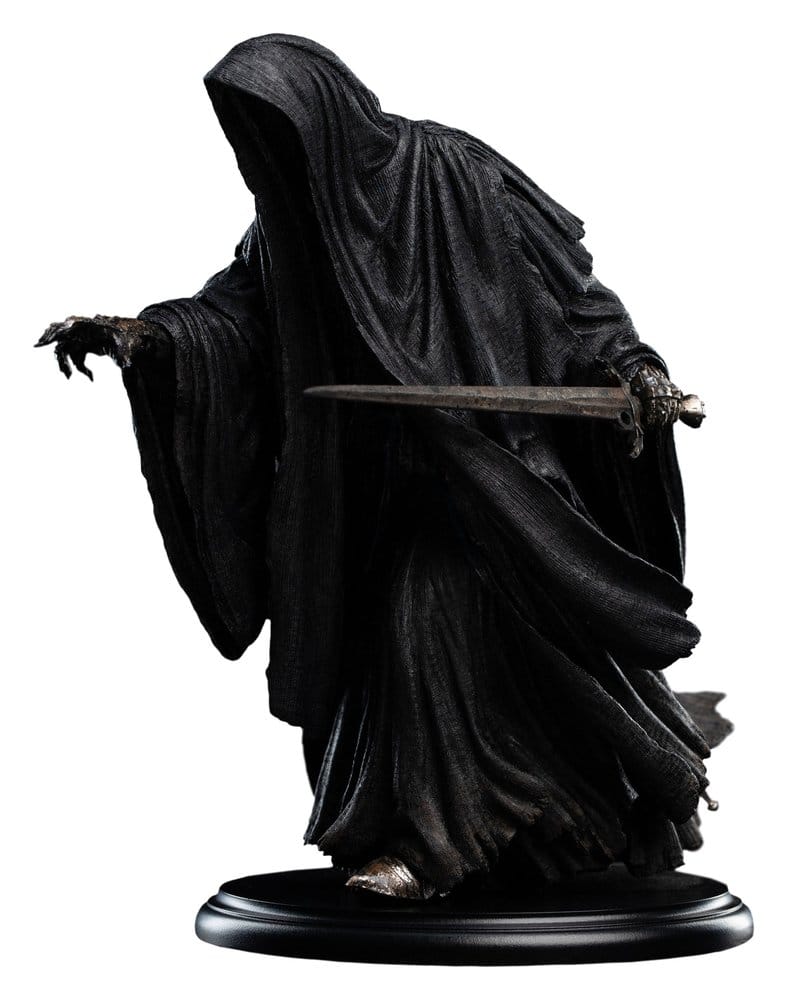 The Lord of the Rings Trilogy Mini Statue Ringwraith at the Prancing Pony 18 cm