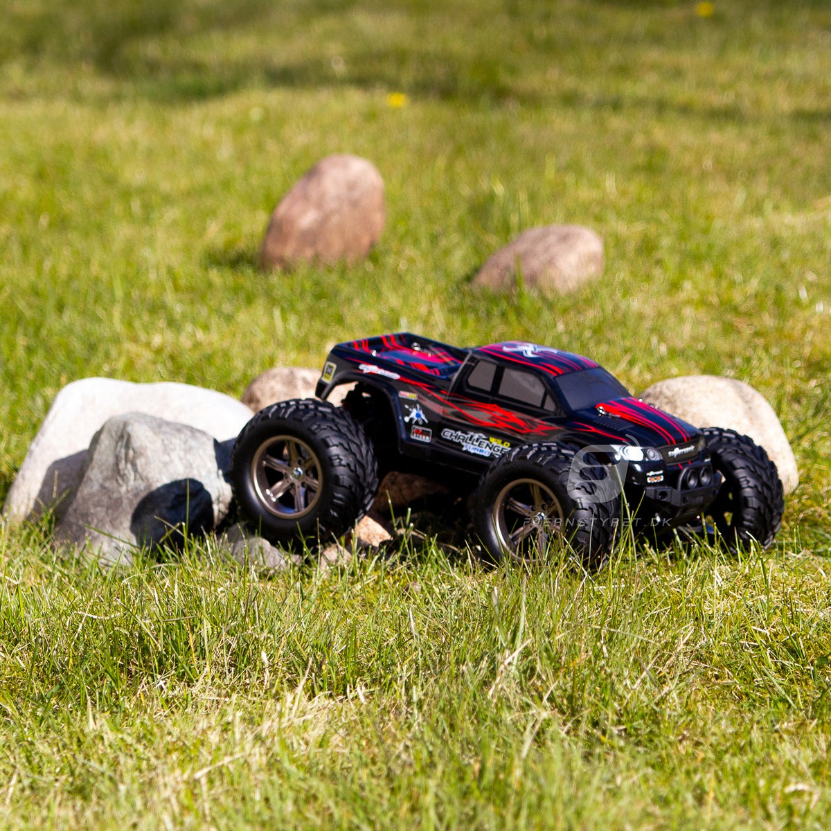 HURTIG Fed fjernstyret bil - Wild Challenger monster truck