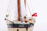 1:60 Dana - Plastic hull Photo manual