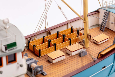 1:50 Nordkap - wooden hull - Photo manual
