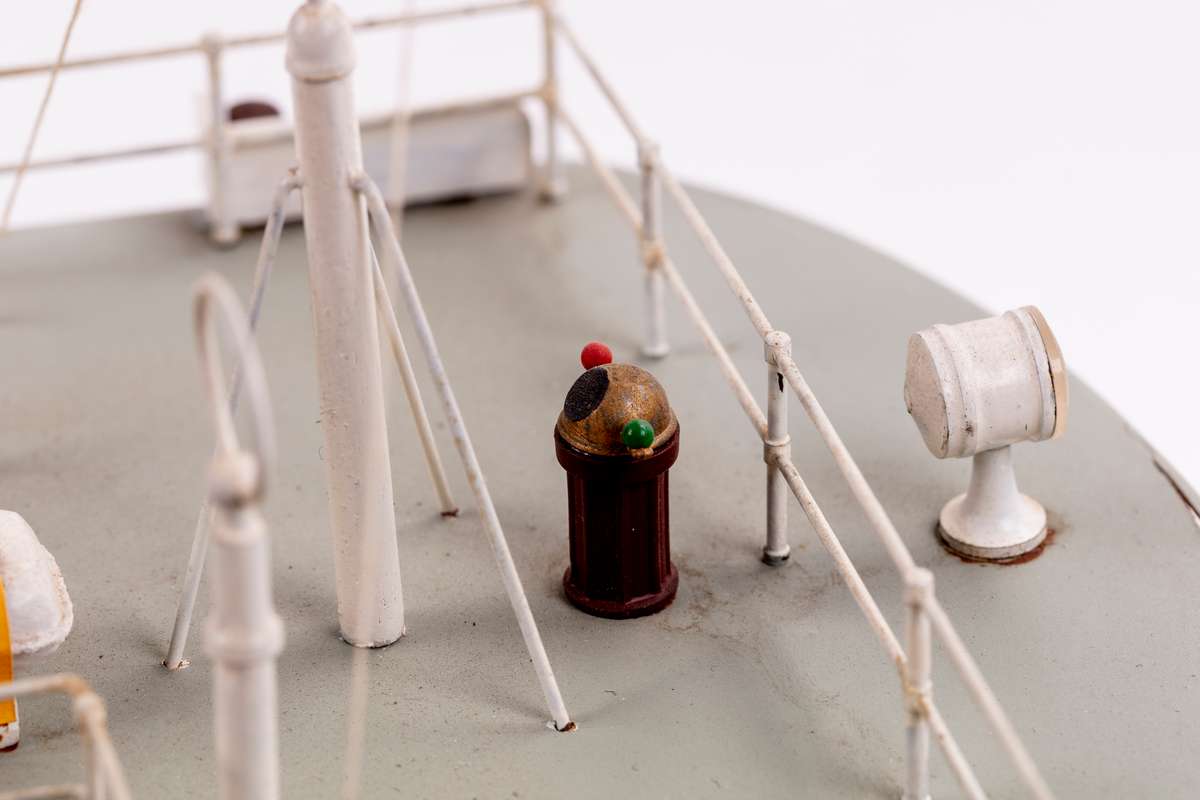 1:50 Nordkap - wooden hull - Photo manual