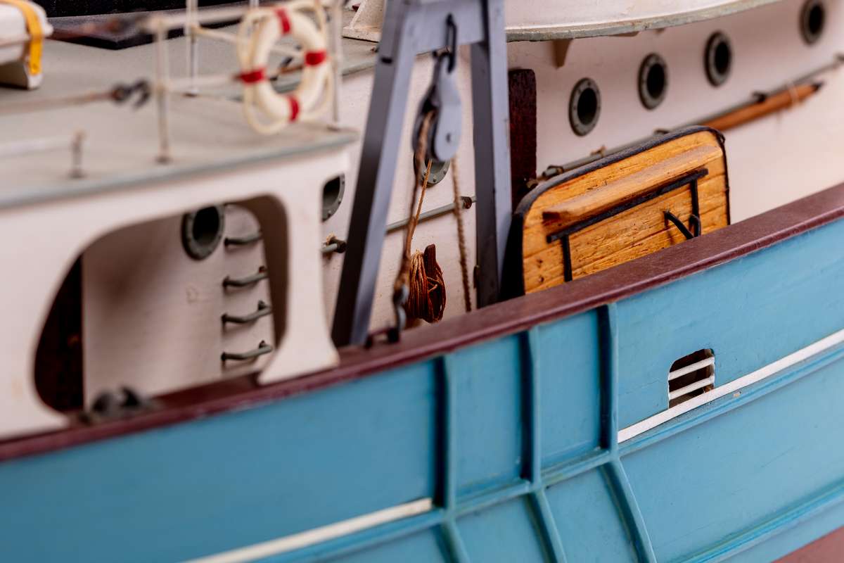 1:50 Nordkap - wooden hull - Photo manual