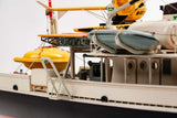 1:45 Calypso plastic hull (red hat edition) Photo