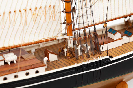 1:100 Bluenose II -Wooden hull