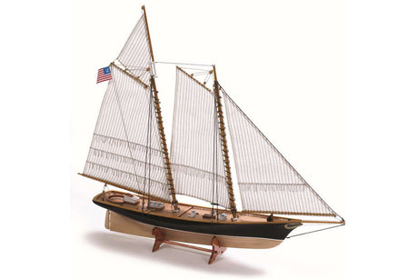 1:72 America -Wooden hull
